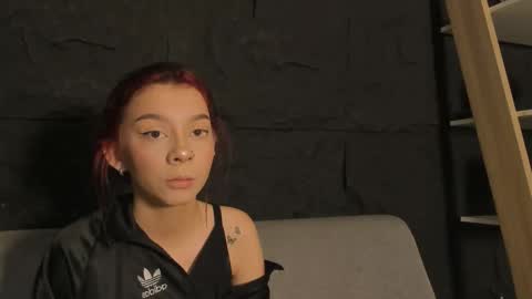 cleowhite_ online show from November 21, 2025, 11:14 pm