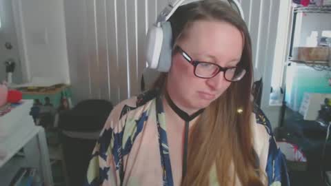 Kate online show from February 14, 2025, 9:32 pm