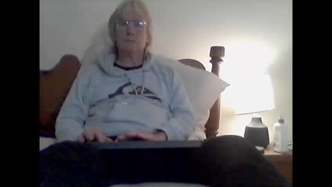 clitboy658752 online show from November 30, 2025, 8:13 pm