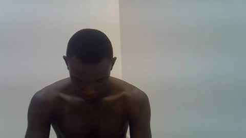 Snapshot of clive_damian chatting on April 27, 2026, 4:21 am clive_damian online show from April 27, 2026, 4:21 am