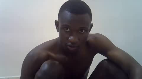 Snapshot of clive_damian chatting on April 29, 2026, 4:11 pm clive_damian online show from April 29, 2026, 4:11 pm