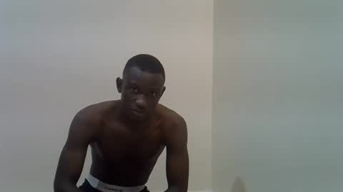 Snapshot of clive_damian chatting on May 5, 2026, 2:36 pm clive_damian online show from May 5, 2026, 2:36 pm