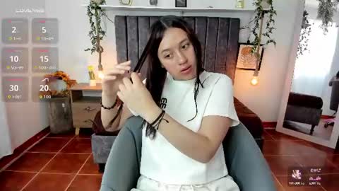 Snapshot of cloe_7 chatting on June 19, 2026, 2:21 pm cloe_7 online show from June 19, 2026, 2:21 pm