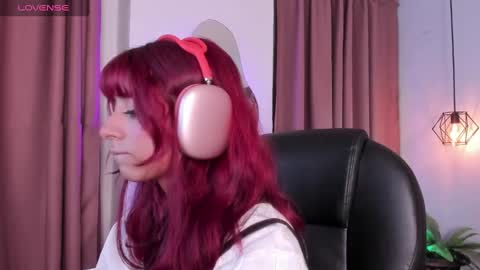 Cloe online show from March 5, 2025, 12:00 pm