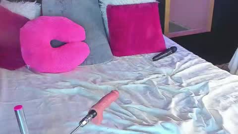 Cloe Bridgee online show from December 20, 2025, 3:57 am