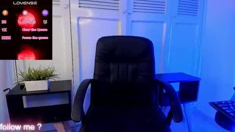 Cloe online show from October 8, 2025, 12:36 pm