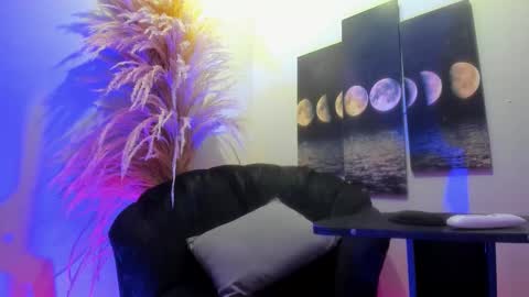 Cloe online show from November 9, 2025, 3:10 pm