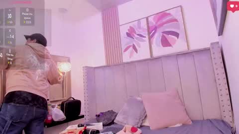 Cloe x Billy online show from February 4, 2026, 8:14 pm