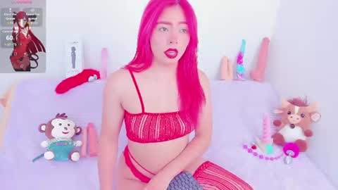 Snapshot of cloee_lovee chatting on July 1, 2026, 9:36 pm cloee lovee online show from July 1, 2026, 9:36 pm