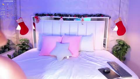 Cloe Harp  online show from December 26, 2024, 11:32 am