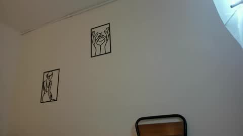 cloe online show from December 17, 2024, 12:56 am