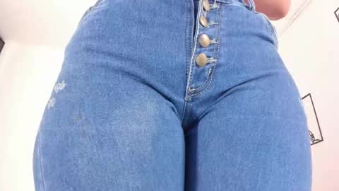 cloe online show from March 1, 2025, 9:04 pm