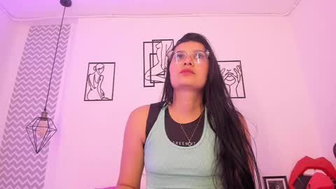 cloe online show from September 11, 2025, 6:52 pm