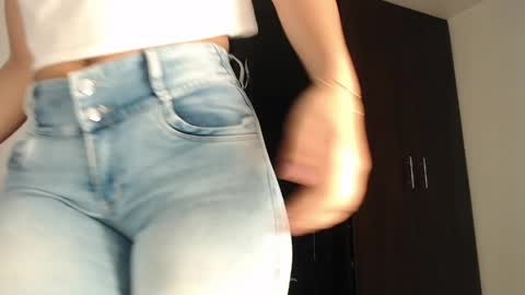 cloe online show from April 23, 2026, 1:24 pm