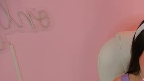 cloeparker_ online show from November 1, 2025, 11:45 am