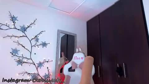 CLOE online show from January 1, 2025, 12:22 pm