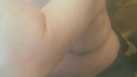 clouds8888 online show from October 4, 2025, 7:56 pm