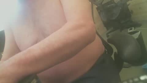 clouds8888 online show from November 23, 2025, 2:17 pm