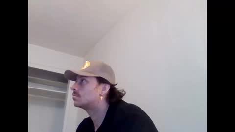 tallhungandcloudy online show from February 22, 2026, 10:08 pm