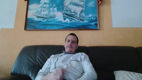 clouplefun online show from December 16, 2024, 8:20 am