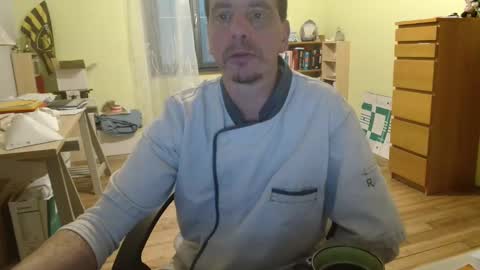 clouplefun online show from December 19, 2024, 5:18 am