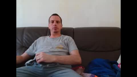 clouplefun online show from October 8, 2025, 11:41 am