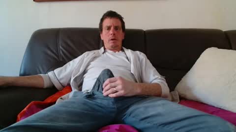 clouplefun online show from March 27, 2026, 7:36 am