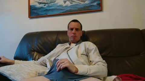 clouplefun online show from March 31, 2026, 6:03 am