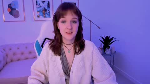  Clover  follow me  online show from January 24, 2025, 2:19 pm