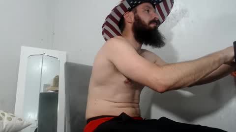 Snapshot of clubb86 chatting on May 25, 2026, 6:47 pm Maxxdieselx69 online show from May 25, 2026, 6:47 pm