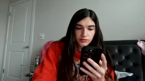 Snapshot of cluv777 chatting on April 22, 2026, 2:29 pm cluv777 online show from April 22, 2026, 2:29 pm
