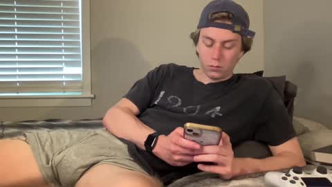 Clyde Austin online show from September 12, 2025, 7:25 pm