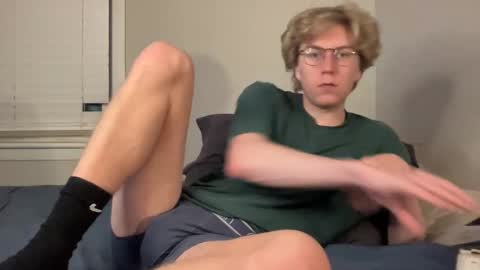 Clyde Austin online show from October 6, 2025, 2:20 am