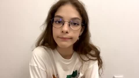 Snapshot of clyderolls chatting on June 6, 2026, 11:53 pm Anya online show from June 6, 2026, 11:53 pm