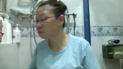 Cocacola1668 online show from September 19, 2025, 6:41 pm