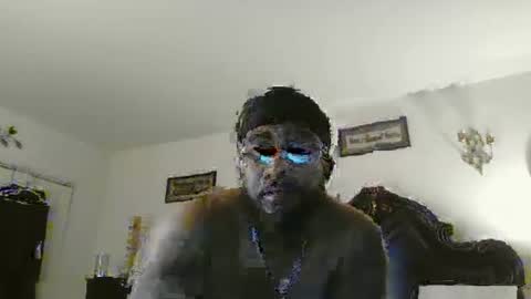 coco3402 online show from December 3, 2024, 4:50 pm