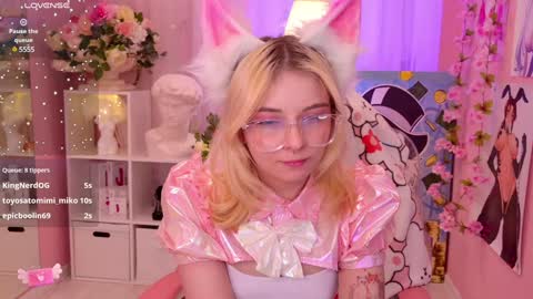 Mia online show from January 13, 2025, 12:51 am