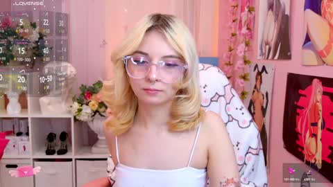 Mia online show from January 16, 2025, 7:31 pm