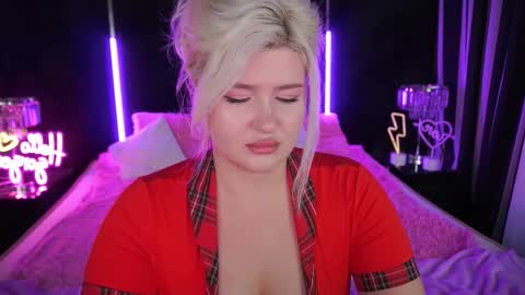 onlyfans amyleyy online show from October 22, 2025, 7:08 am