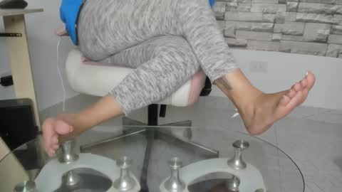 laurita online show from January 11, 2025, 6:35 am