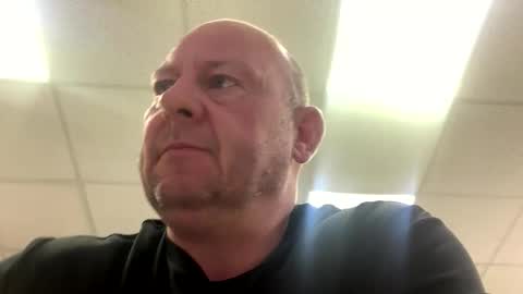 Snapshot of col4nows chatting on October 23, 2025, 10:03 am col4nows online show from October 23, 2025, 10:03 am