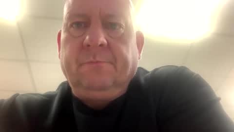 Snapshot of col4nows chatting on October 27, 2025, 12:09 pm col4nows online show from October 27, 2025, 12:09 pm