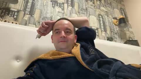 colambus555 online show from October 19, 2025, 5:02 pm