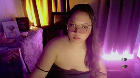 Snapshot of coleen2001 chatting on July 28, 2026, 3:21 pm Sweet Coleen online show from July 28, 2026, 3:21 pm