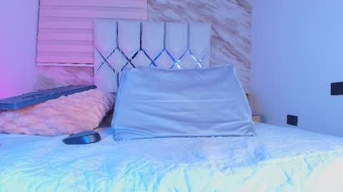 colett online show from March 8, 2026, 11:58 am