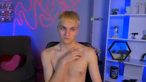 Snapshot of colin_storm chatting on July 7, 2026, 12:09 pm colin online show from July 7, 2026, 12:09 pm