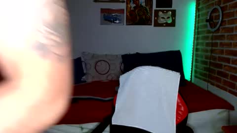 IG  online show from January 31, 2025, 12:18 pm