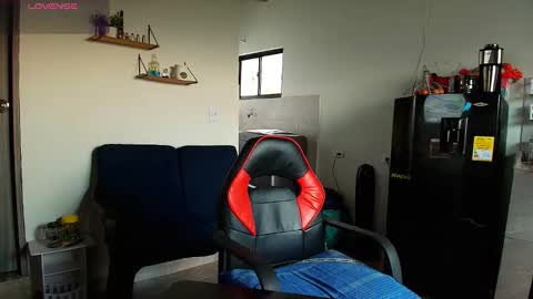 IG  online show from January 7, 2026, 11:45 am