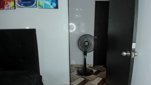 college_muscle_ass online show from January 29, 2025, 2:10 pm