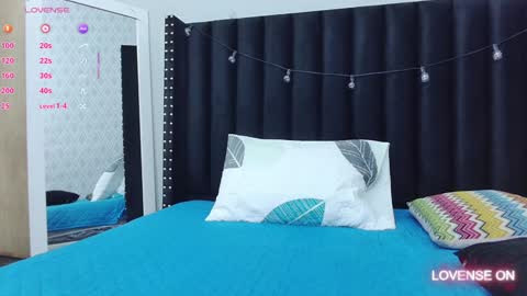  GRETCHEN  online show from February 8, 2025, 12:17 pm